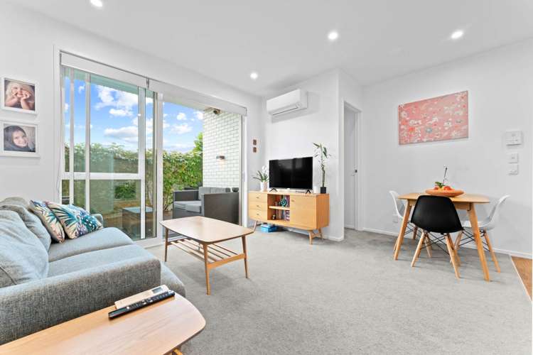 G09/1b Soljak Place Mount Albert_6