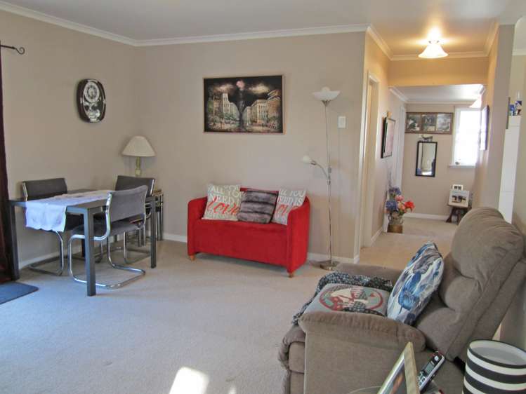 17 King Street Pahiatua_10