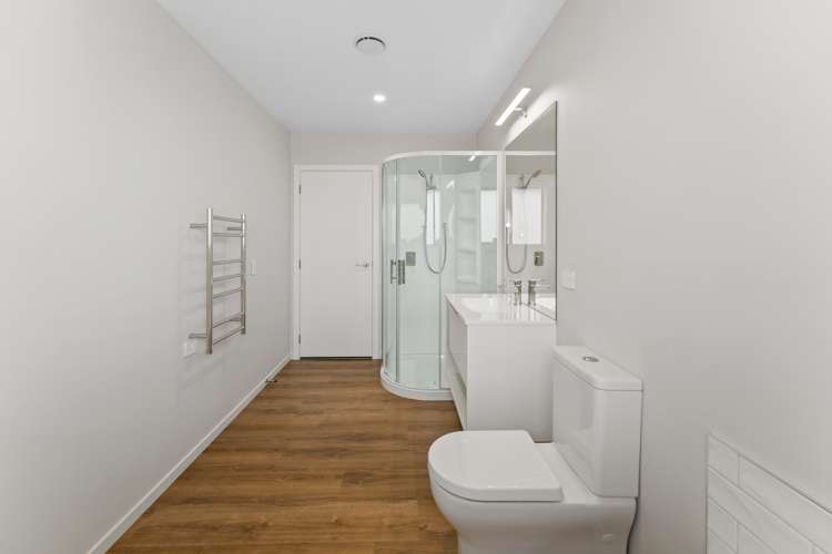 1 Hanworth Road Richmond_14