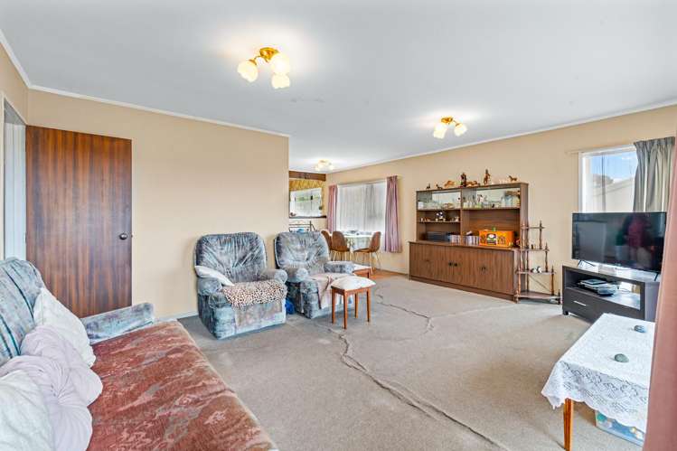 2/27 Galloway Crescent Farm Cove_7