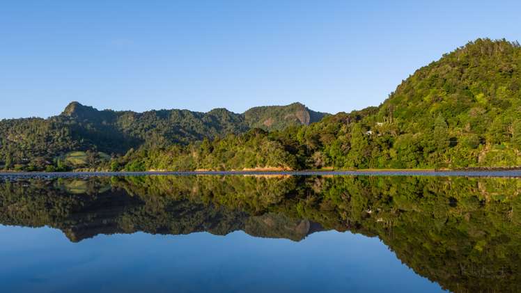 19 Ocean View Road Huia_18