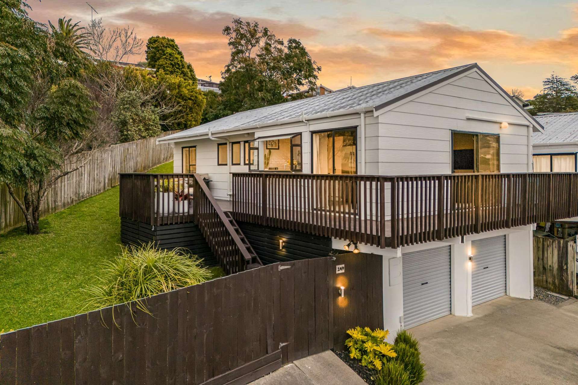 2/69 Trias Road Totara Vale_0