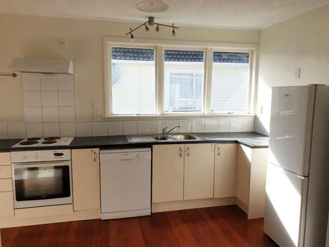 1/167 Wainuiomata Road Wainuiomata_3