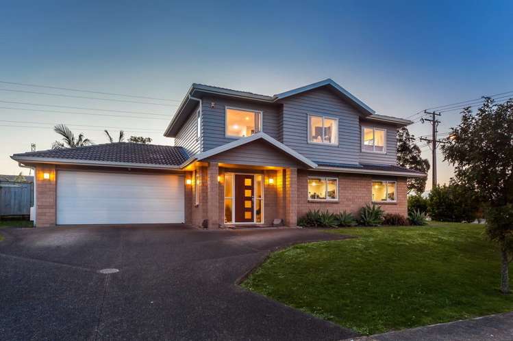 1 Riverglade Parkway Te Atatu South_9