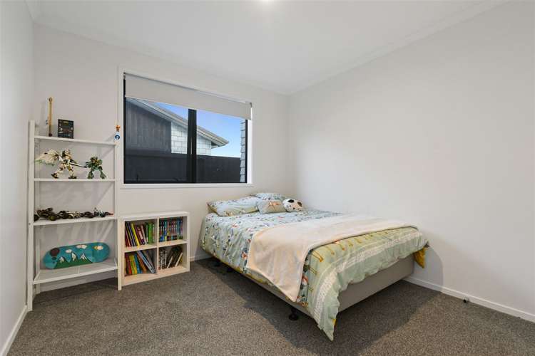 8 Probert Crescent Chartwell_15