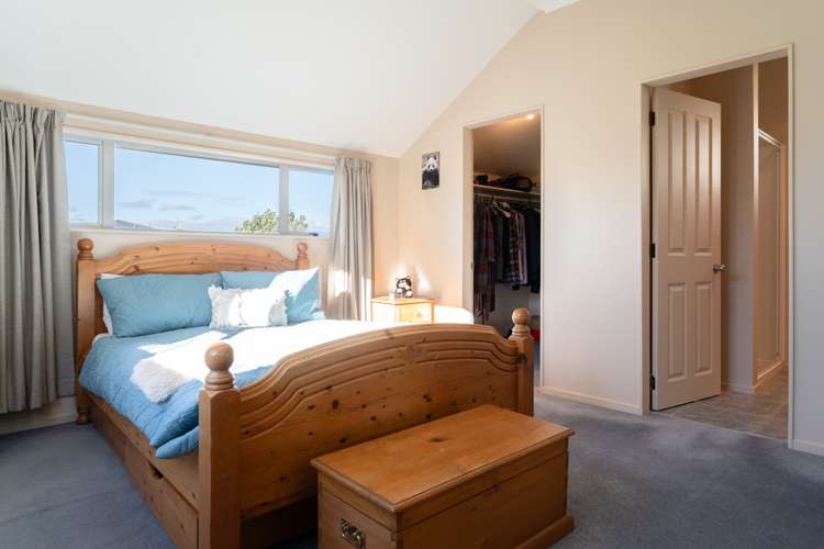 2 Sandybrow Churton Park_12