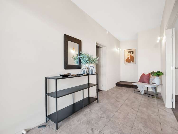 2 Honeysuckle Lane Ohauiti_12