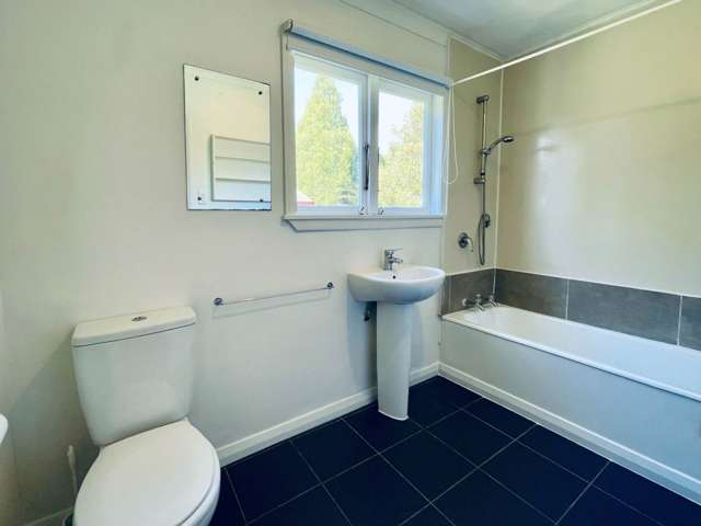 1/4 Kelvinside Terrace Avondale_3