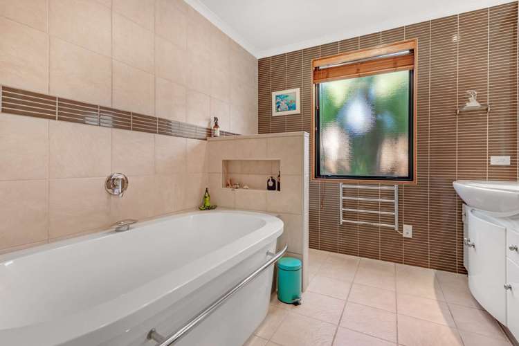 8 Piha Close Papamoa_16