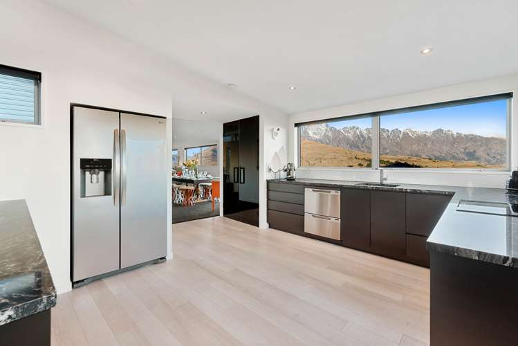 84 Hensman Road Queenstown_12