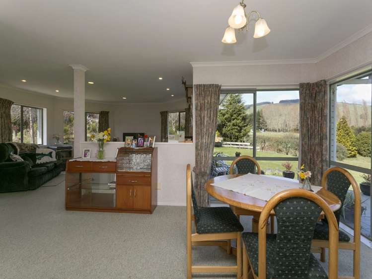 766 Whangamata Road Kinloch_7