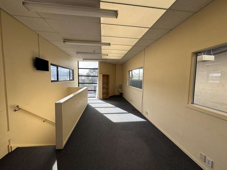 1/98 Main Road Tawa_3