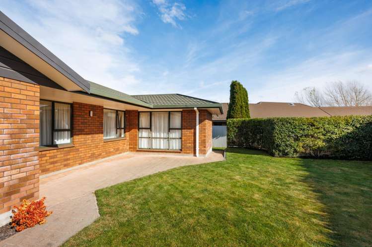 4 Tudor Grove Feilding_13