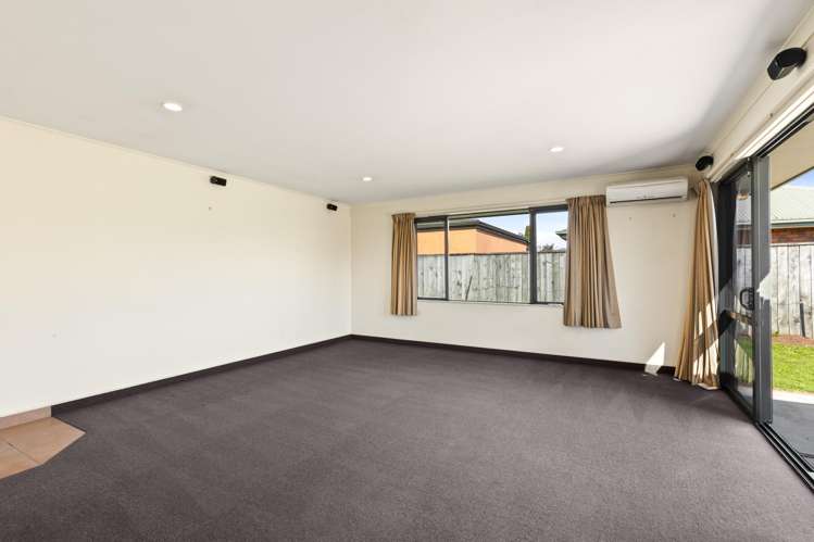 18 Otia Drive Richmond_5