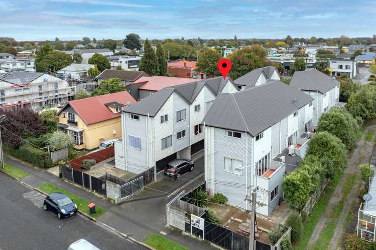 8/443 Hereford Street Linwood_16