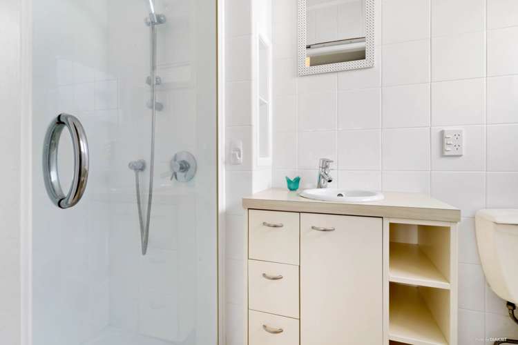 37 Valley Road Mount Eden_14