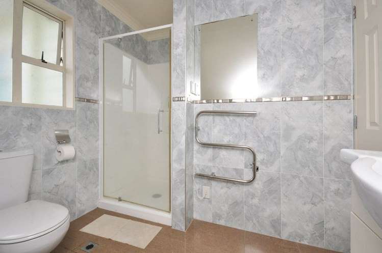 42 Subritzky Avenue Mount Roskill_12