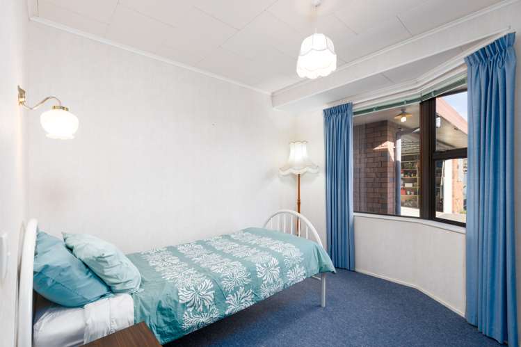 3 Stead Crescent Stoke_9