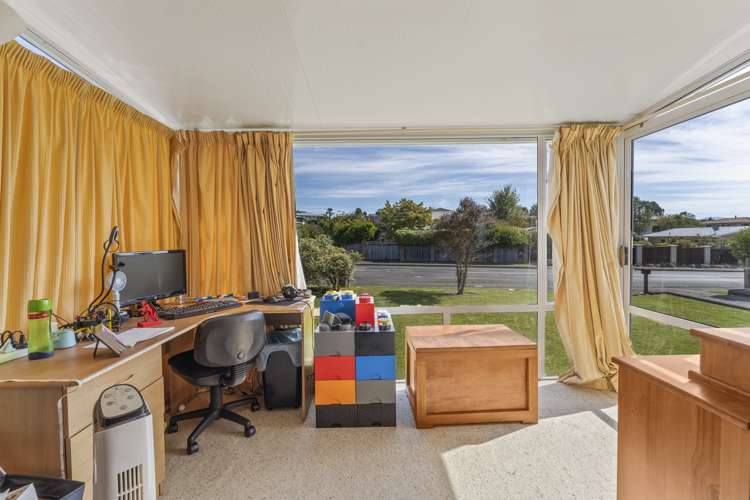 13 Churchill Avenue Richmond_11