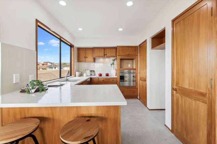 1/81 Oliver Road Eastern Beach_13