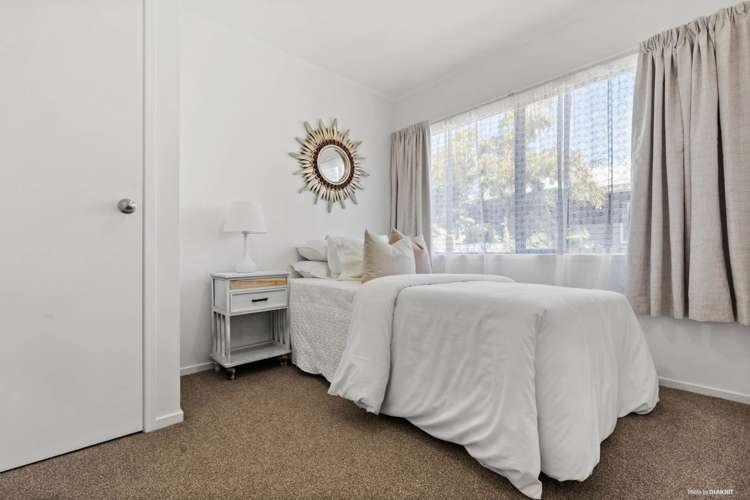 2/50 Elliott Avenue Bayview_11