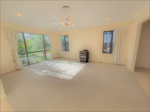 9 Parkvale Grove Te Atatu Peninsula_4