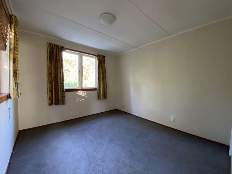 1314 Huia Road Huia_8