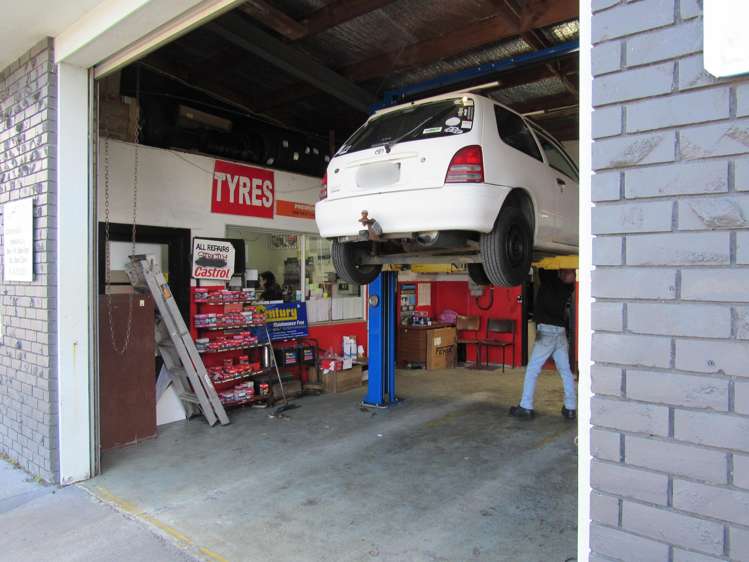 136 South Road Spotswood_8