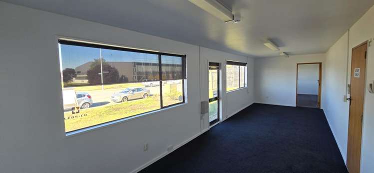 36 Edmonton Road Hornby_5
