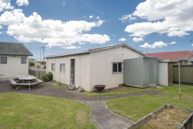 15 Pemberton Crescent Greerton_22