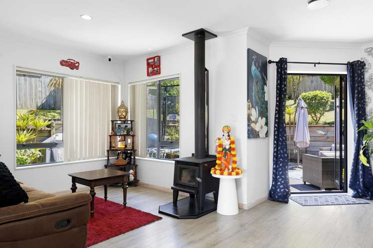 7 Meliss Brae Rangatira Park_10