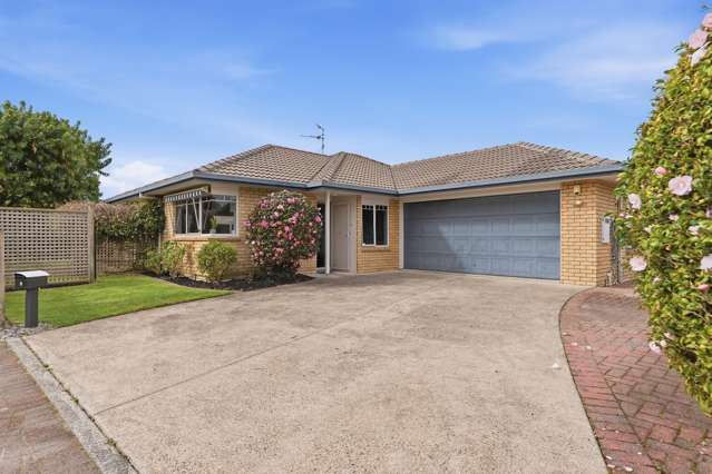 Backyard Freedom, Papamoa Convenience