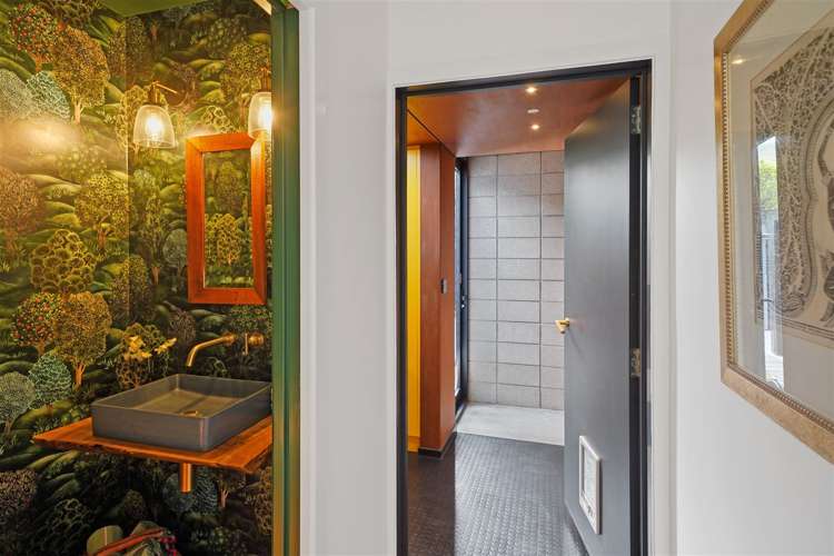 42 Whitfield Street Sumner_17