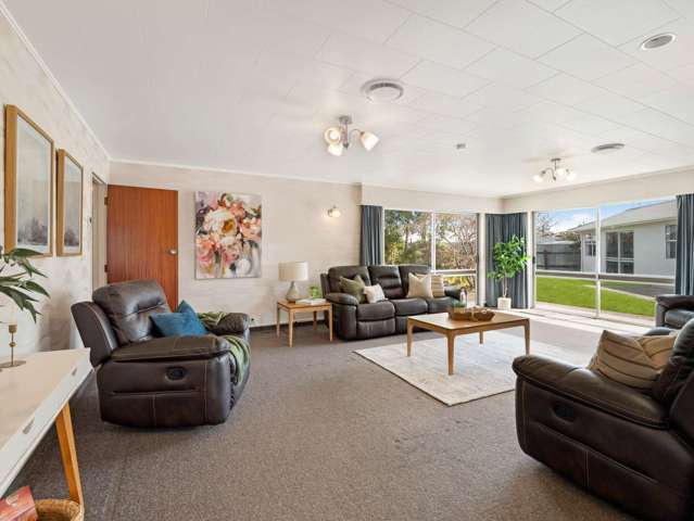 4 Sandstrom Grove Feilding_1