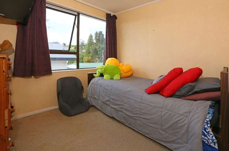 188 Solar Road Glen Eden_10