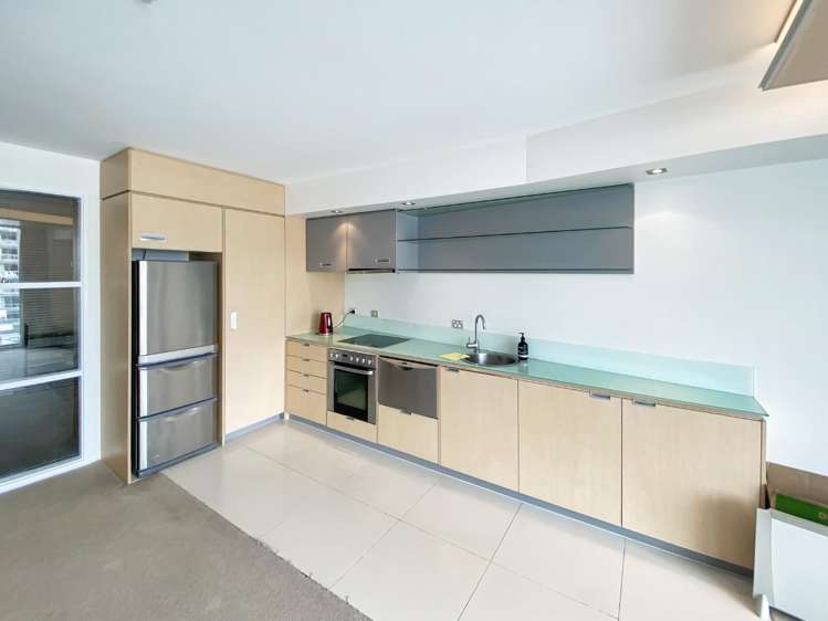 23/72 Tory Street 2185_6