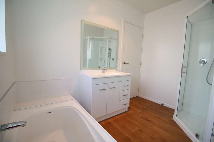 23a Saunders Road Allenton_15