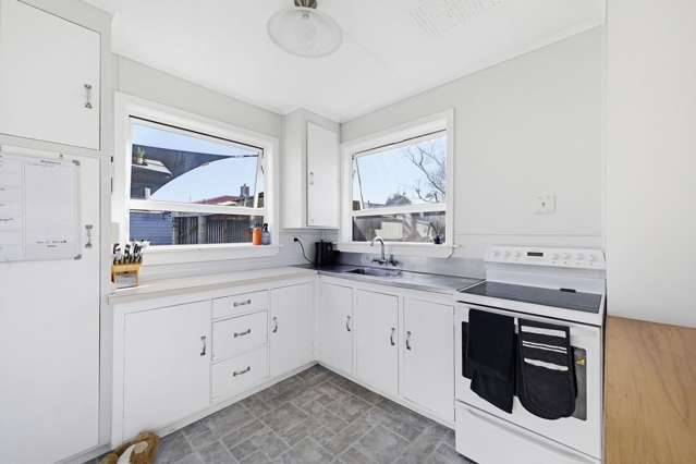 22 Brookes Terrace Waitara_4