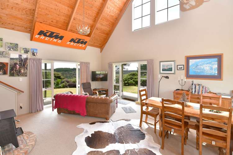 708 Wilson Road South Head_7