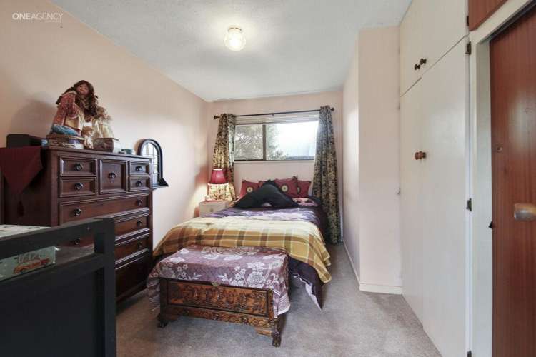 1B Sylvia Street Parklands_10