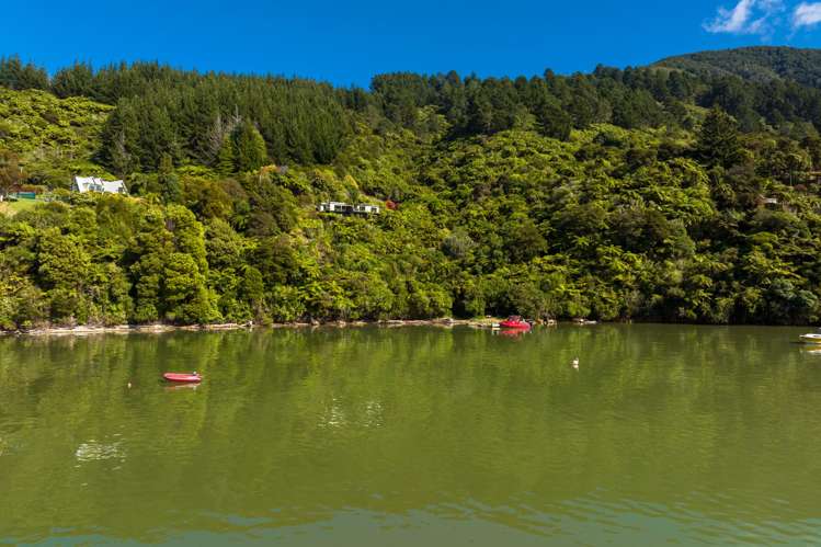 1 Black Point, Whatanihi Marlborough Sounds_13