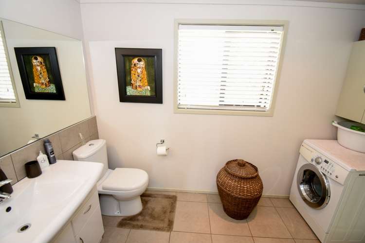 116 Howard Road Orere Point_11