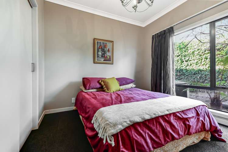 1 Saxbys Road Glenview_9