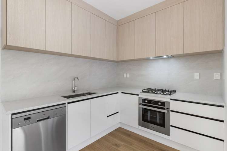 8B Tahinga Street 10887_3