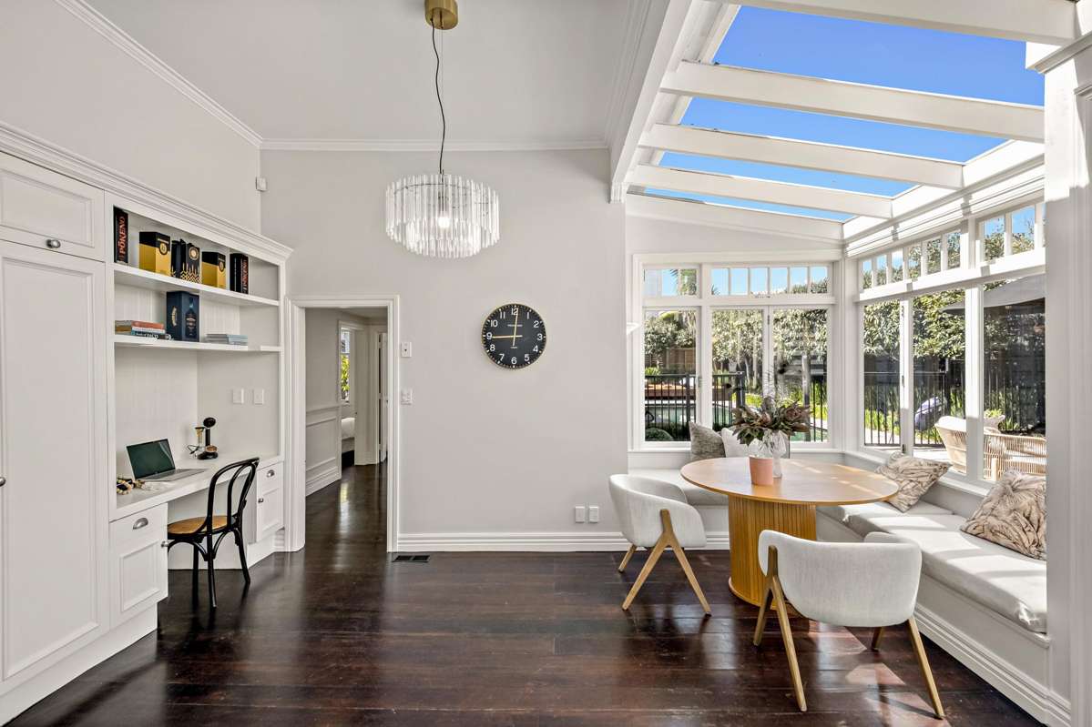 8 Green Lane East_4