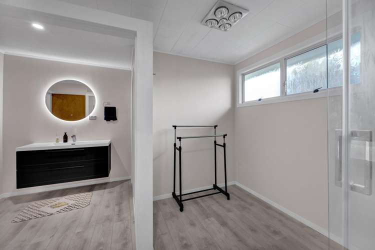 136 Hamlet Street Stratford_12