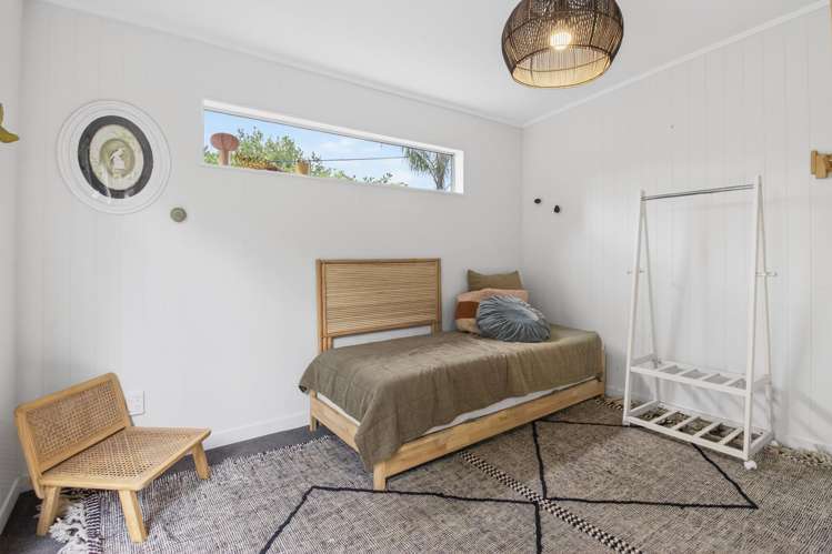 12 Ridge Road Oneroa_13