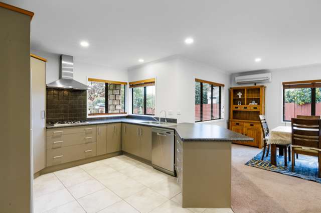 12 Stoneleigh Drive Chartwell_4