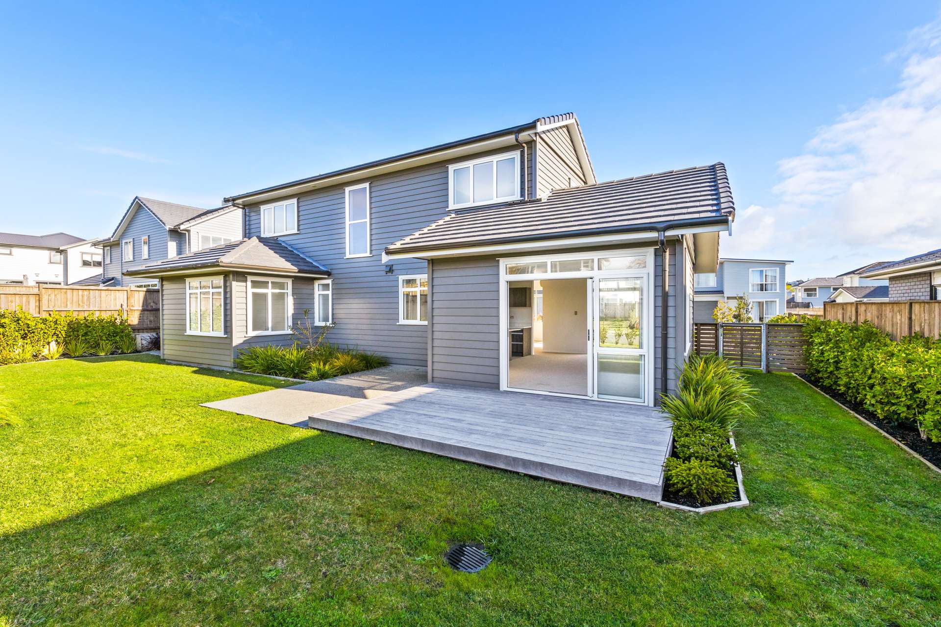 13 Couldrey Crescent Red Beach_0