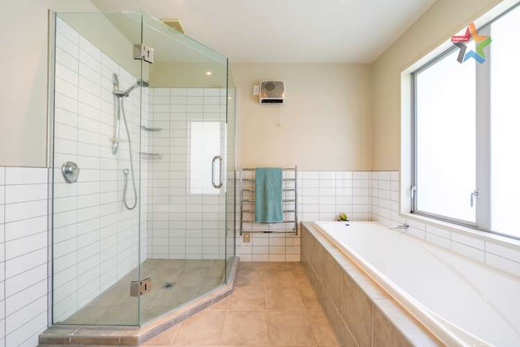 27 Meadowbank Drive Belmont_17